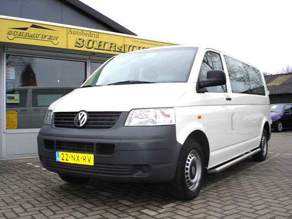 9 Persoons Bus